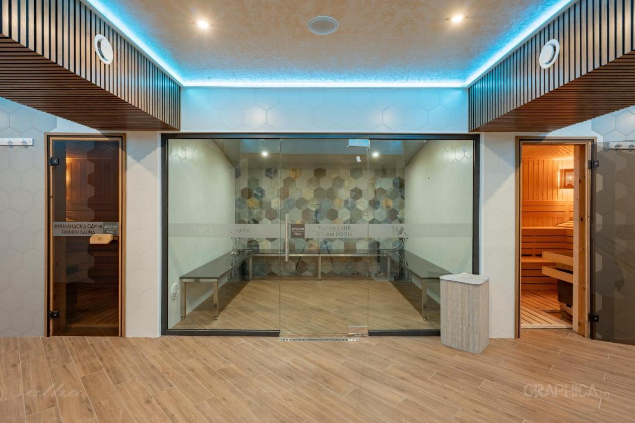 103 View Park Hotel Паничище Екстериор снимка