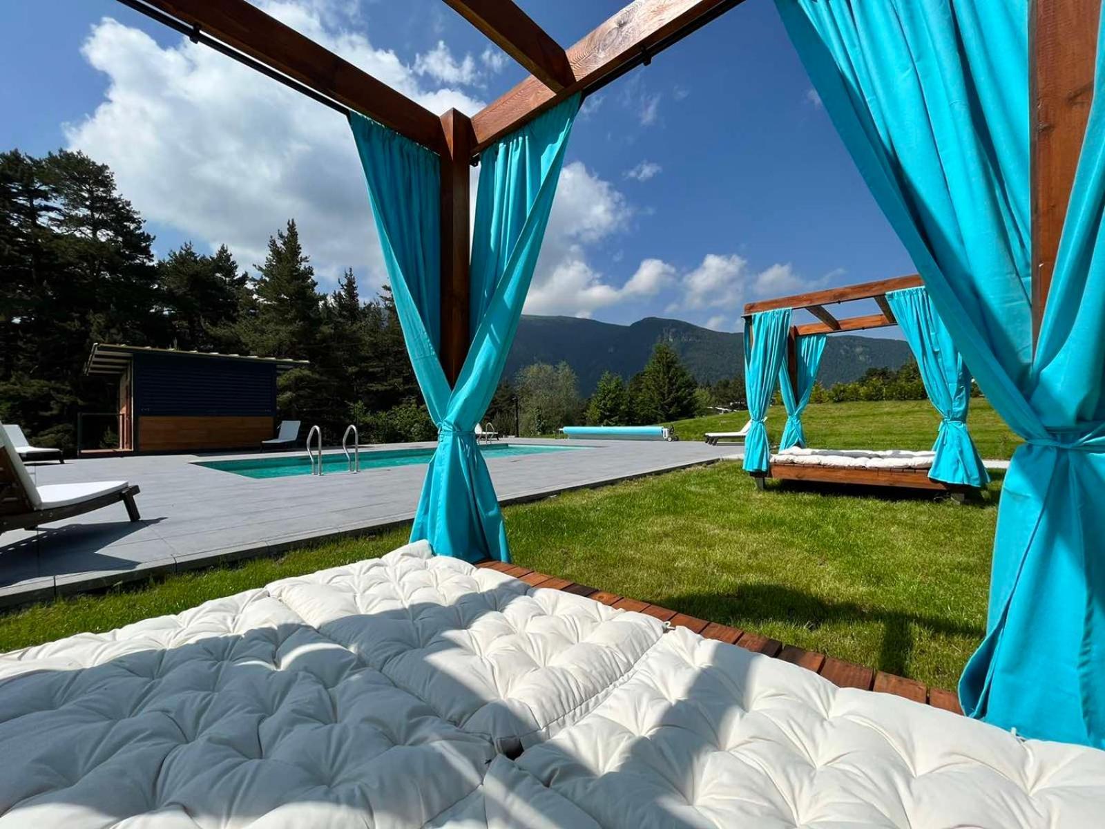 103 View Park Hotel Паничище Екстериор снимка