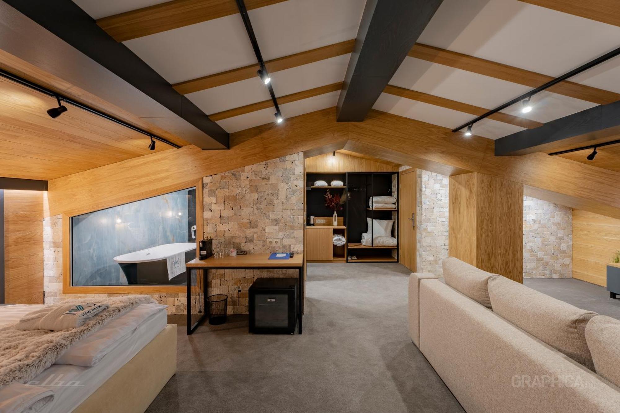103 View Park Hotel Паничище Екстериор снимка