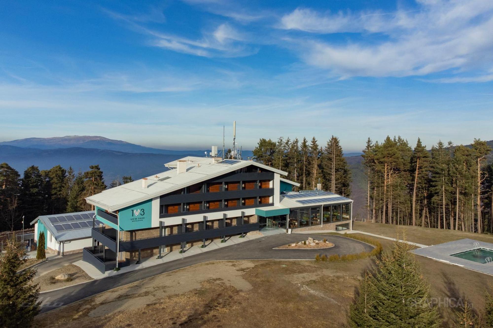 103 View Park Hotel Паничище Екстериор снимка