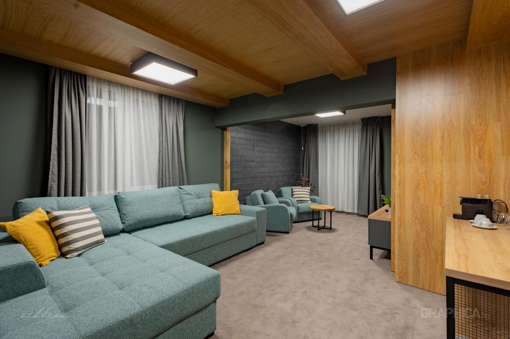 103 View Park Hotel Паничище Екстериор снимка